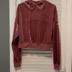 ALO yoga cropped hoodie